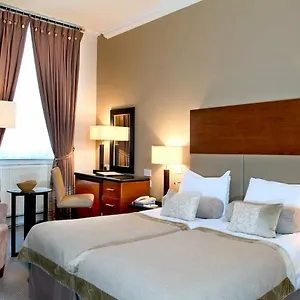 The Parliament House Otel
